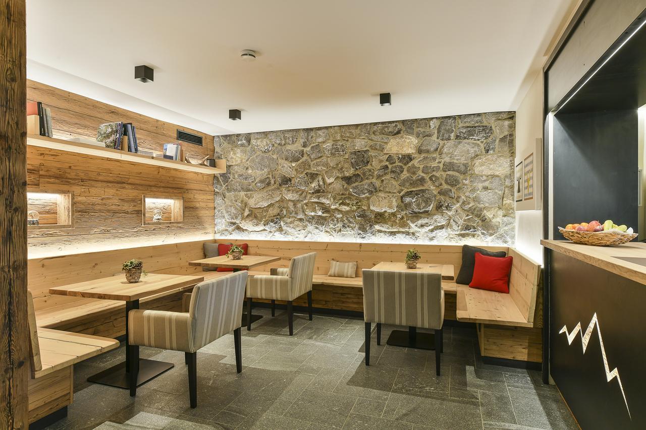 Hotel Sonnblick Lech am Arlberg Exterior photo